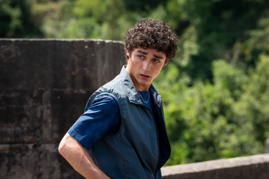 Cinéma : 'Compostelle' ou l'odyssée d'un ado en crise, miroir des absurdités des villes RN !