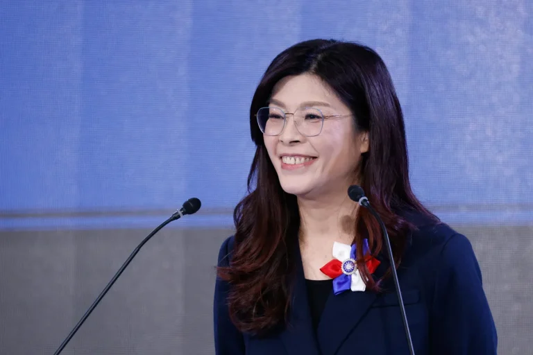 Xi Jinping invite l'opposition taïwanaise en Chine : un coup de théâtre qui ridiculise nos dirigeants conservateurs !