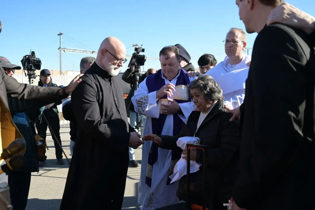 À Chicago, des croyants prient pour les détenus de l'ICE : quand la compassion choque les conservateurs !