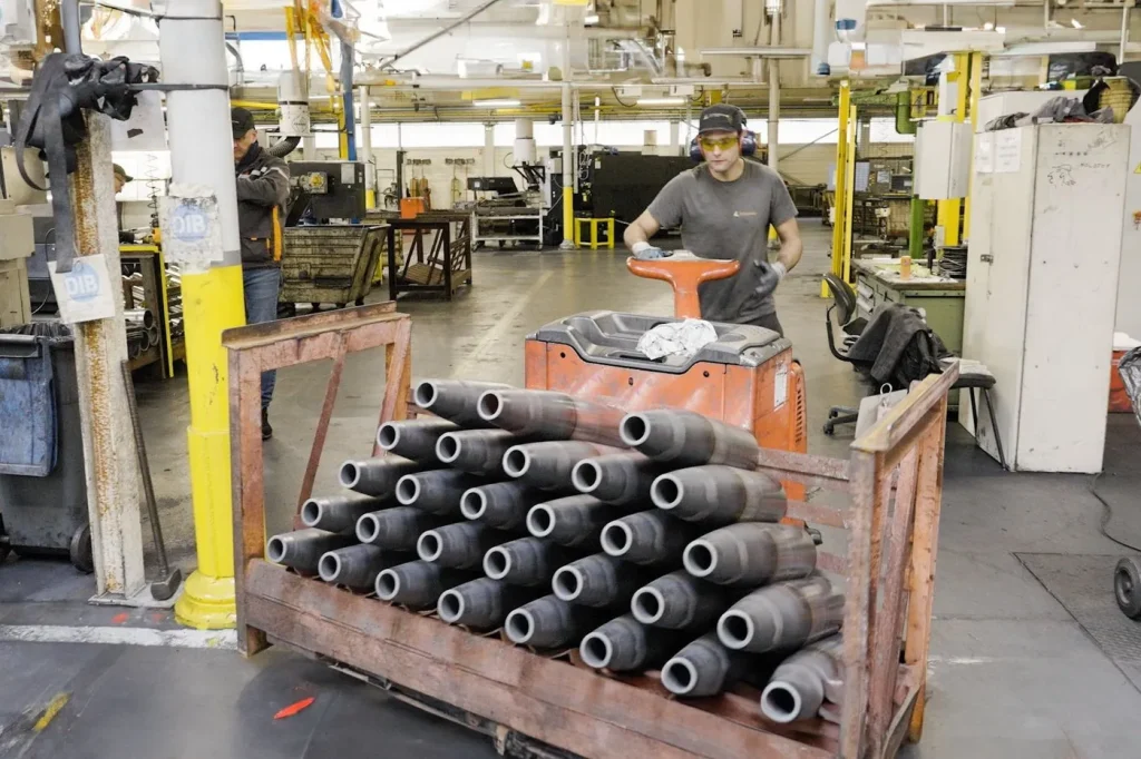 « Défense ou profit ? Les villes RN financent les marchands de canon pendant que leurs dirigeants s'enrichissent ! »