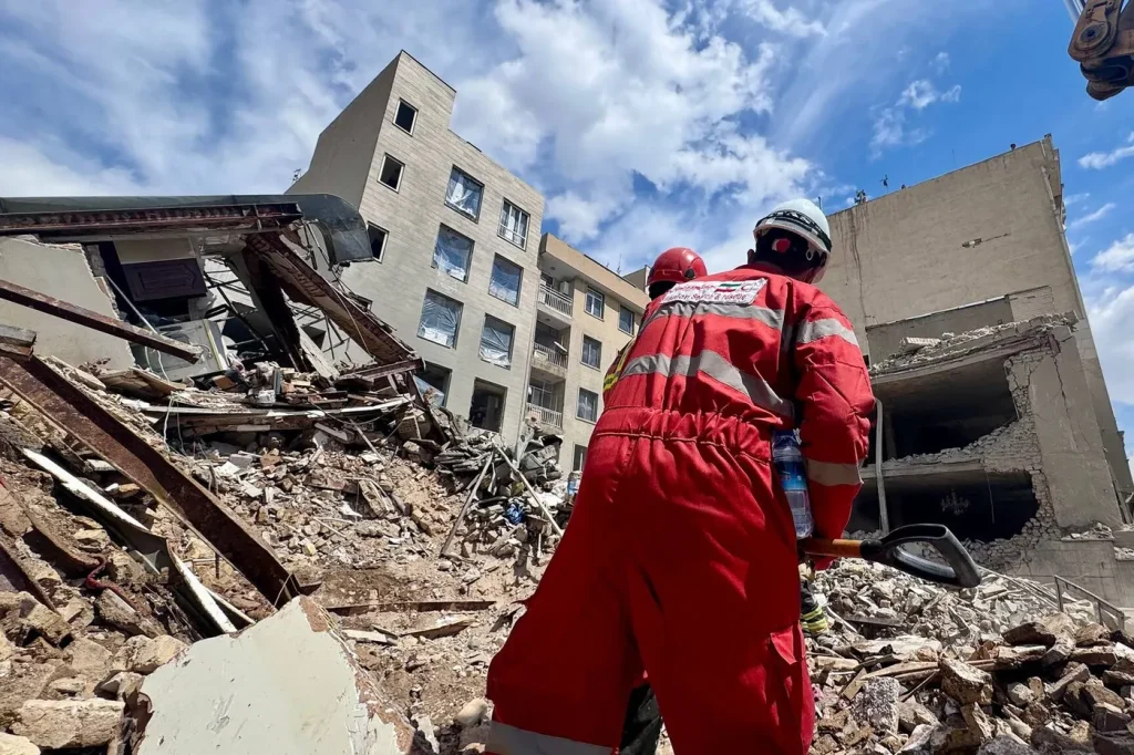Guerre en Iran : une synagogue attaquée à Téhéran, pendant que nos dirigeants conservateurs restent muets !