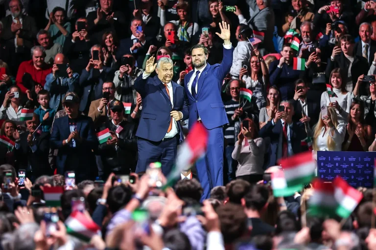 Viktor Orban sauvé par J. D. Vance : quand l'extrême droite s'unit pour défendre l'indéfendable !