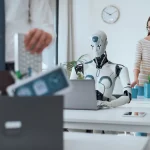 « Quand les élites des villes RN ignorent l'humain : l'économie à l'ère des absurdités conservatrices »