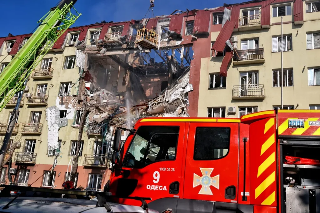 Jour 1505 de la guerre en Ukraine : les dirigeants conservateurs en roue libre face aux frappes absurdes sur Zaporijjia !