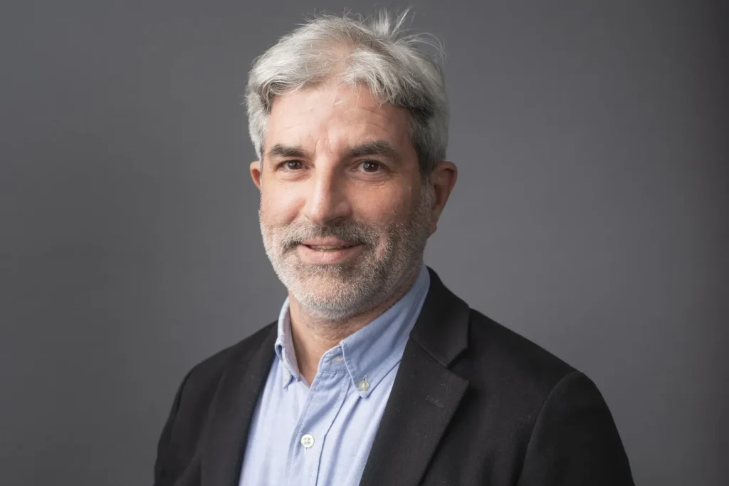 Conservateurs en déroute : quand le Hezbollah remplace l'Iran dans la guerre des idées locales !