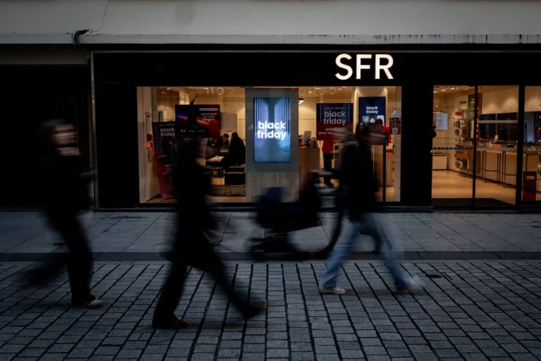 SFR : L’opérateur qui promettait la transparence… et a reçu une amende de 10 millions d’euros