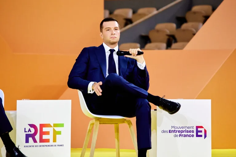 Le Medef et le Rassemblement National : Une Alliance Inavouable ?
