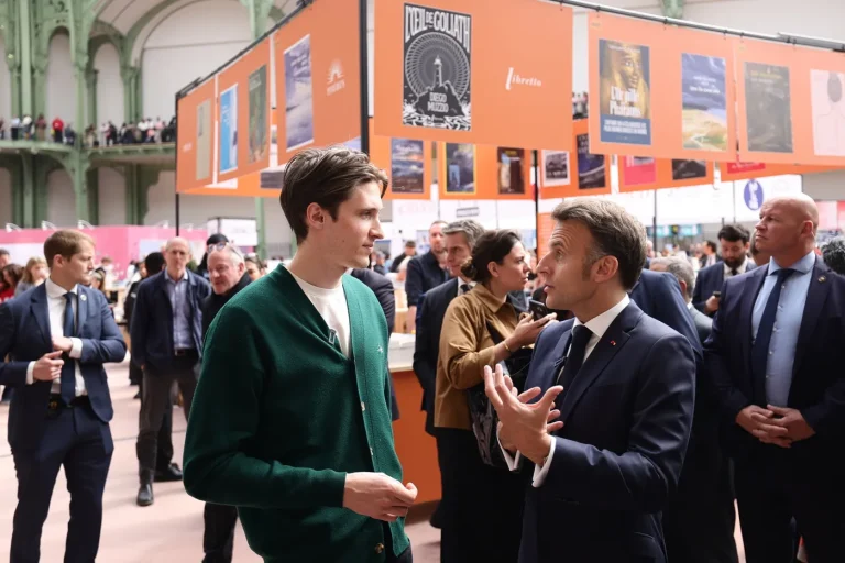 Littérature ou Marketing ? Quand Macron se fait interviewer par un Influenceur