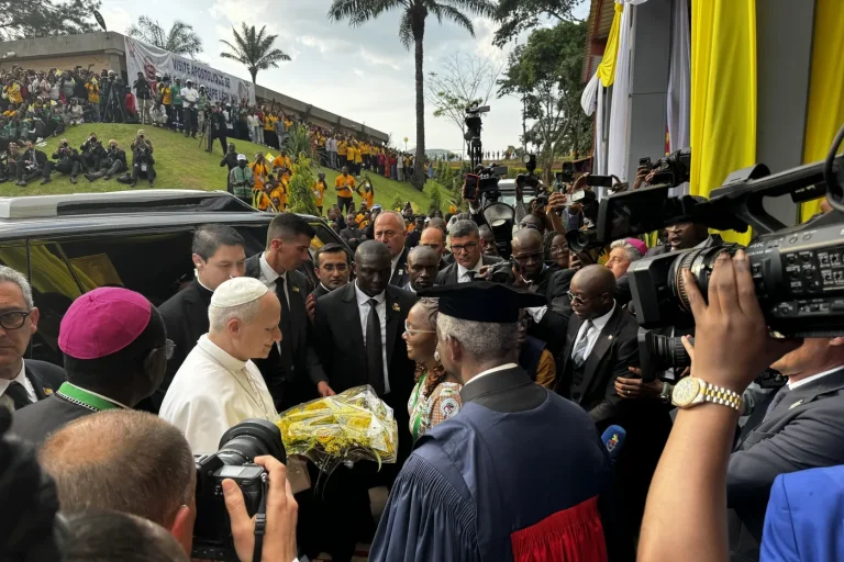 Léon XIV : Le Pape qui dénonce les illusions africaines