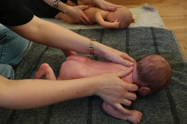 La Reconnaissance des Doulas au Brésil : Un Débat Épineux