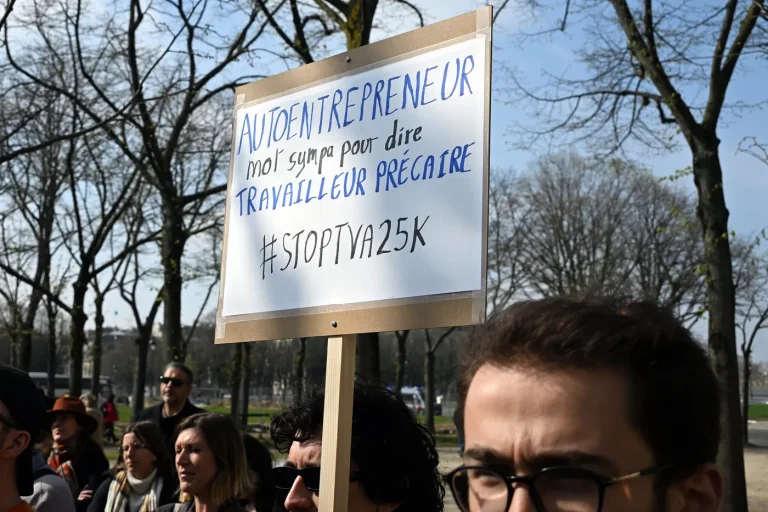 Transformation du Marché du Travail Français : Entre Autonomie et Précarité