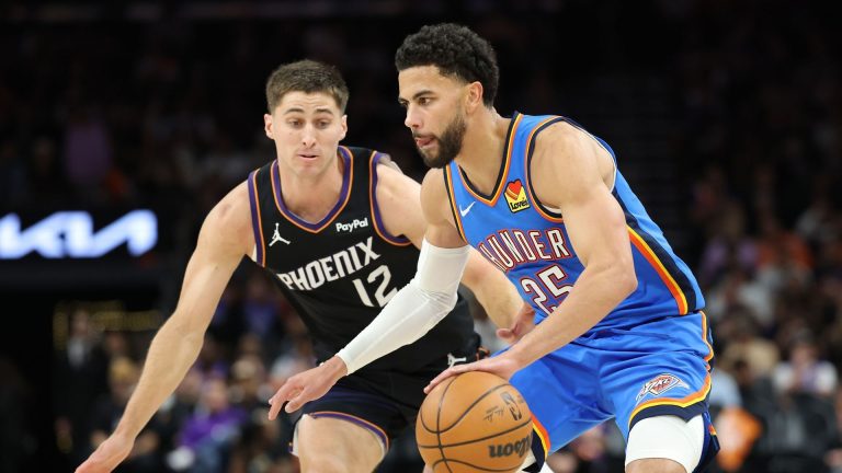 Oklahoma City bat Phoenix et se qualifie pour les demi-finales de la Conférence Ouest de la NBA.
