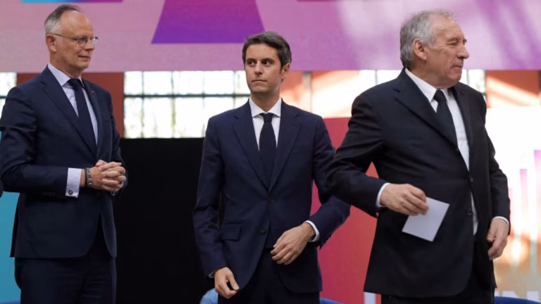 Présidentielle 2027 : Vers une Union Éclatée ?