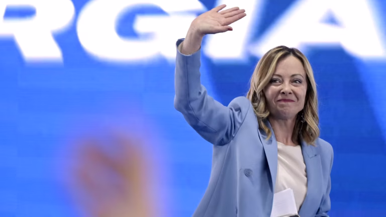 Meloni, après son fiasco référendaire, veut réinventer la démocratie : un coup de force conservateur ?