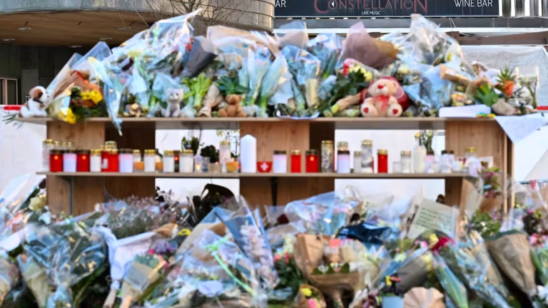 Crans-Montana : Héros ou Victime ? La Justice Valaisanne a Choisi