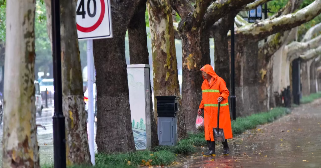 En France, des travailleurs surveillés comme du bétail : l'absurde réalité des villes RN et leurs dirigeants !