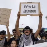 Quand la jeunesse arabe défie les tyrans : un réveil face aux absurdités des dirigeants conservateurs !
