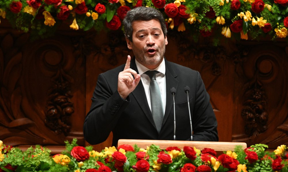 Portugal : Quand les conservateurs rêvent d'une constitution à la sauce extrême, absurdités locales en prime !