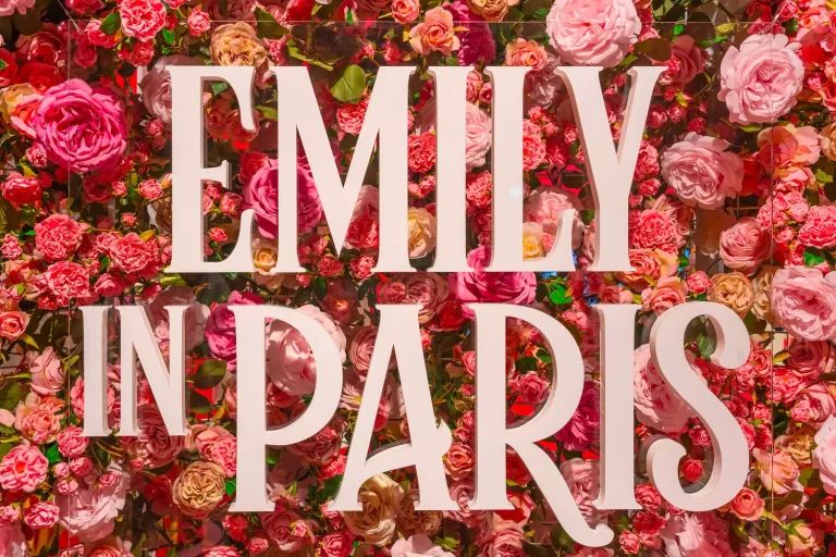 Un Licenciement Maladroit : Le Cas d&rsquo;Emily in Paris