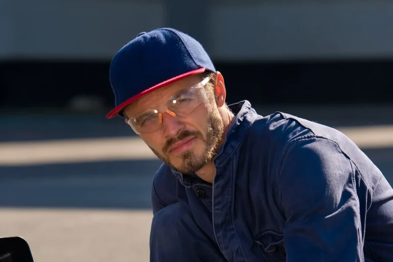 Le Fléau des Déboucheurs : Une Réflexion sur l’Invisibilité du Travail