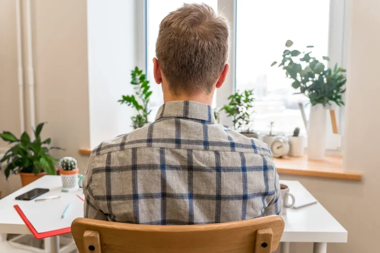 L&rsquo;ascension fulgurante de Damien : un parcours à la fois inspirant et révélateur d&rsquo;un système défaillant