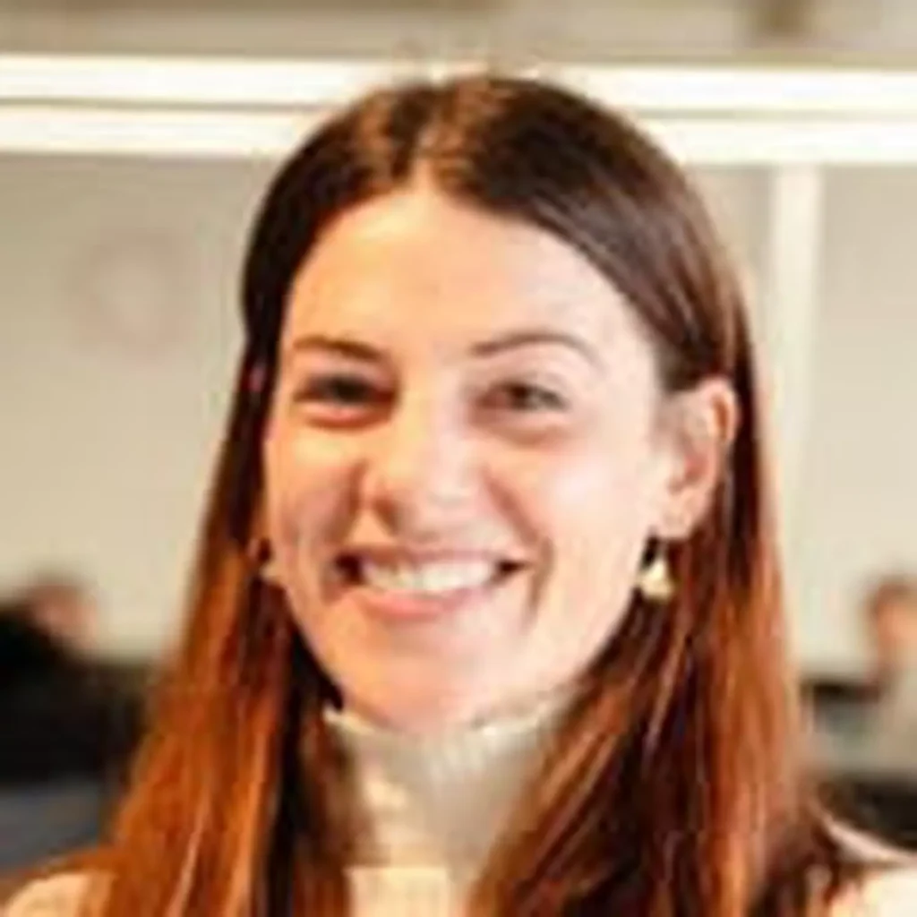 Plafond de verre invisible : les dirigeants RN cachent l'absurde sous un vernis conservateur !