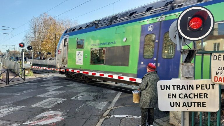 Tragédie sur les rails : quand l&rsquo;irresponsabilité s&rsquo;invite au passage à niveau