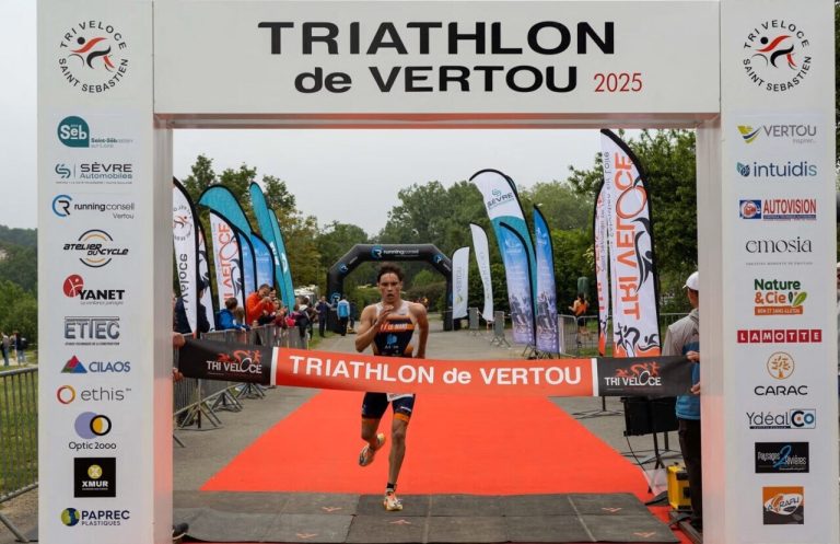 Triathlon en Loire-Atlantique : lancement de la saison sur la Sèvre nantaise.