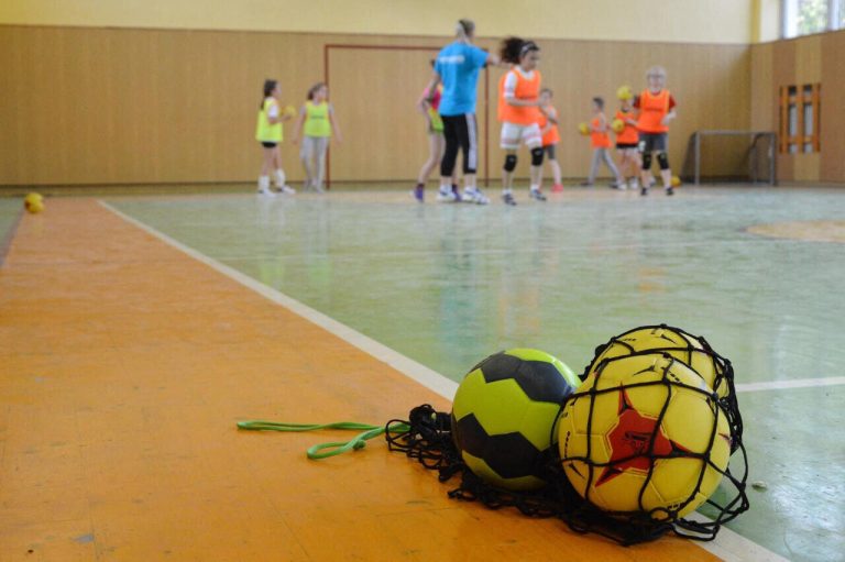 Relaxation d&rsquo;un Ancien Coach de Handball : Analyse d&rsquo;une Affaire Controversée