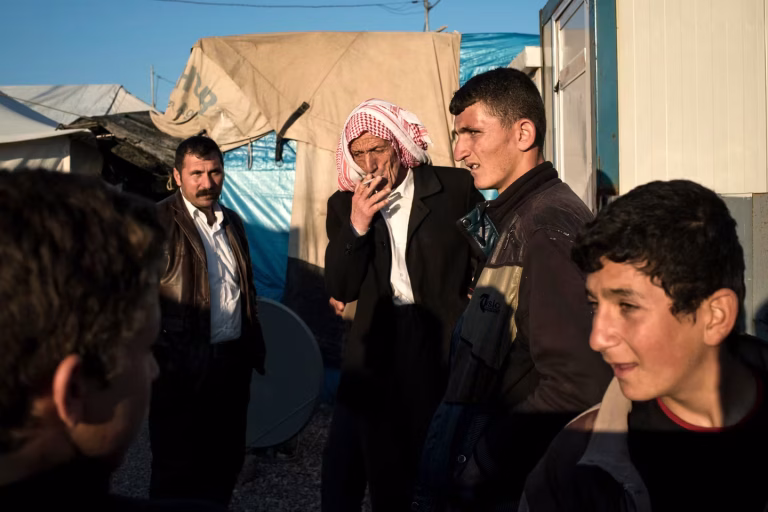 Monts Sinjar : les rescapés yézidis face à l'absurde indifférence des dirigeants RN et leurs promesses creuses.