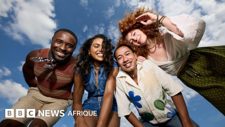 Le contact humain modifie la structure cérébrale et améliore le bien-être selon des chercheurs.