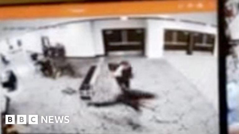 Des journalistes appréhendés lors d&rsquo;un contrôle de sécurité au dîner des correspondants.