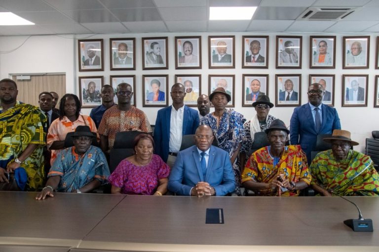 75 ans de la communauté Adioukrou : le ministre Metch parrainage, mais à quel prix pour Koumassi ?