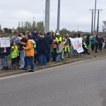 « Nantes : 100 parents en colère sur un rond-point, dénoncent l'absurdité des dirigeants RN ! »