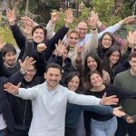 Quand l'IA des villes RN transforme les clients en cobayes : les dirigeants conservateurs à la traîne !