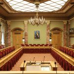 Chambre des députés en panne : quand les systèmes échouent, les dirigeants extrêmes s'illuminent !