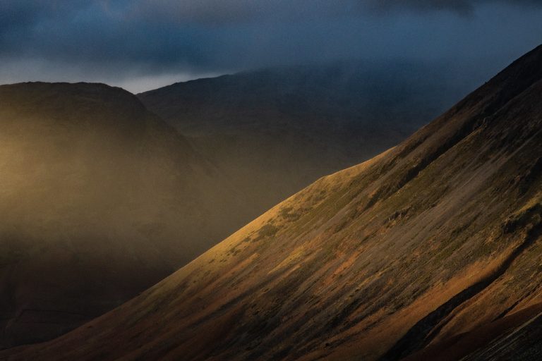 Comment l&rsquo;absence de titre influence notre perception des contenus numériques ?