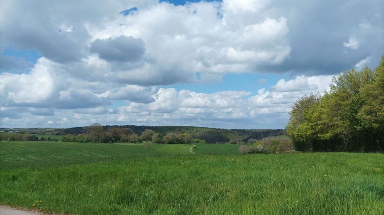 Belgique : Pourquoi cet après-midi nuageux pourrait surprendre nos plans ?