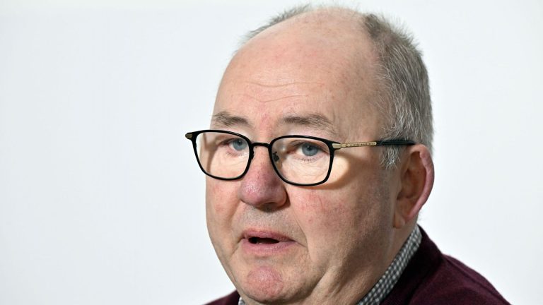 Vincent Stavaux, condamné pour atteinte à des mineurs, échappe à la prison : une absurdité judiciaire qui interroge nos dirigeants!