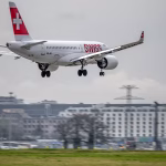 Un avion suisse se pose en urgence à Bruxelles : quand la sécurité vole en éclats sous les yeux des conservateurs!
