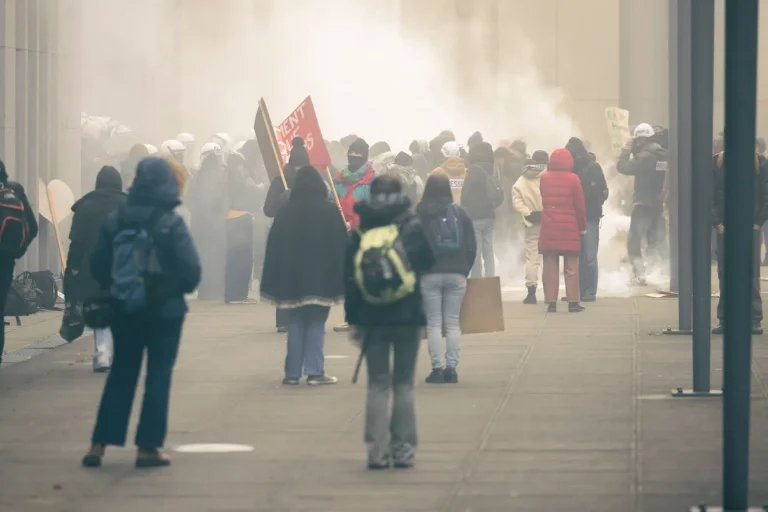Enlèvement d&rsquo;enfants : quand l&rsquo;écologie flirte avec l&rsquo;absurde