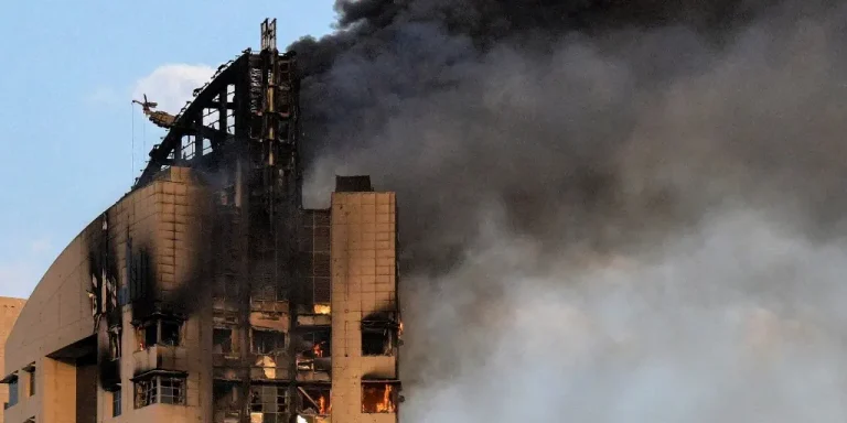 Urgent : Koweït ordonne à ses citoyens de rester chez eux, un exemple d'absurdité à la RN !