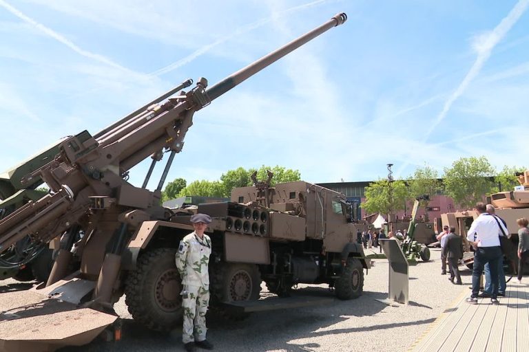 Souveraineté de la défense française : un appel à la relocalisation technologique