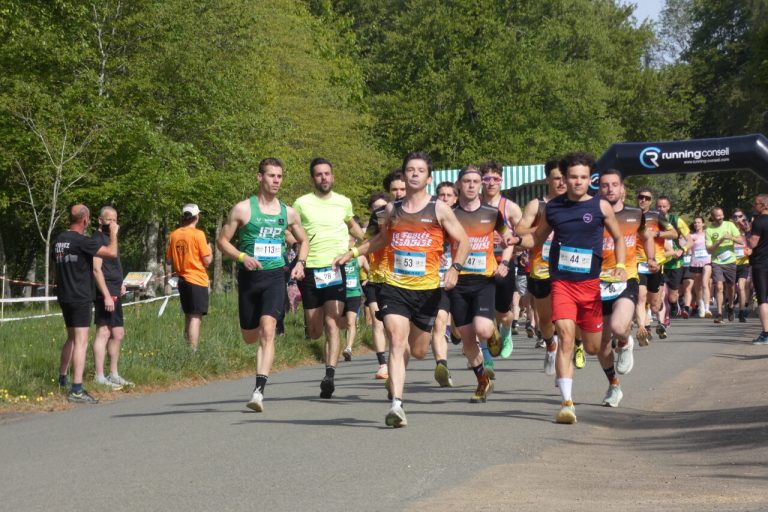 Deux frères remportent la première édition d&rsquo;une course à pied originale en Nord Mayenne.