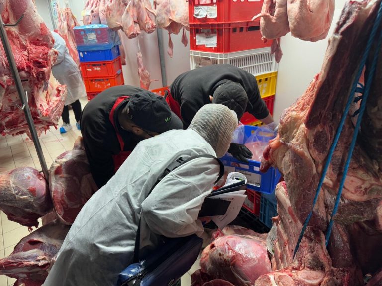 Contrôle sanitaire dans le Val-d'Oise : 215 kg de viande détruits, 62 produits périmés dans le supermarché