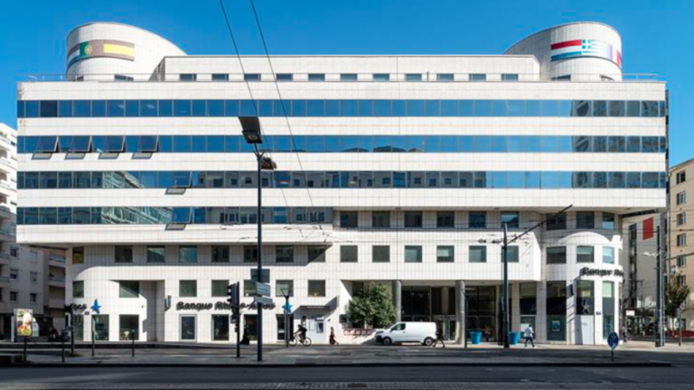 Immobilier à Lyon : l&rsquo;immeuble près de la Part-Dieu suscite l&rsquo;intérêt des investisseurs.