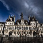 La mairie de Paris perquisitionnée dans le cadre d'une enquête ouverte notamment pour "favoritisme"