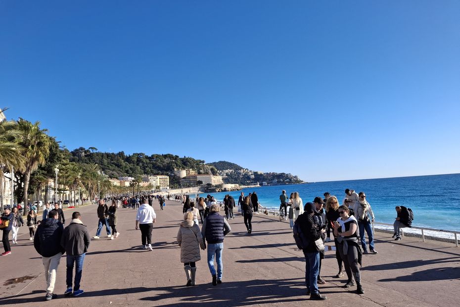 Tourisme sur la Côte d'Azur : les dirigeants conservateurs face à la guerre et aux prix du carburant !