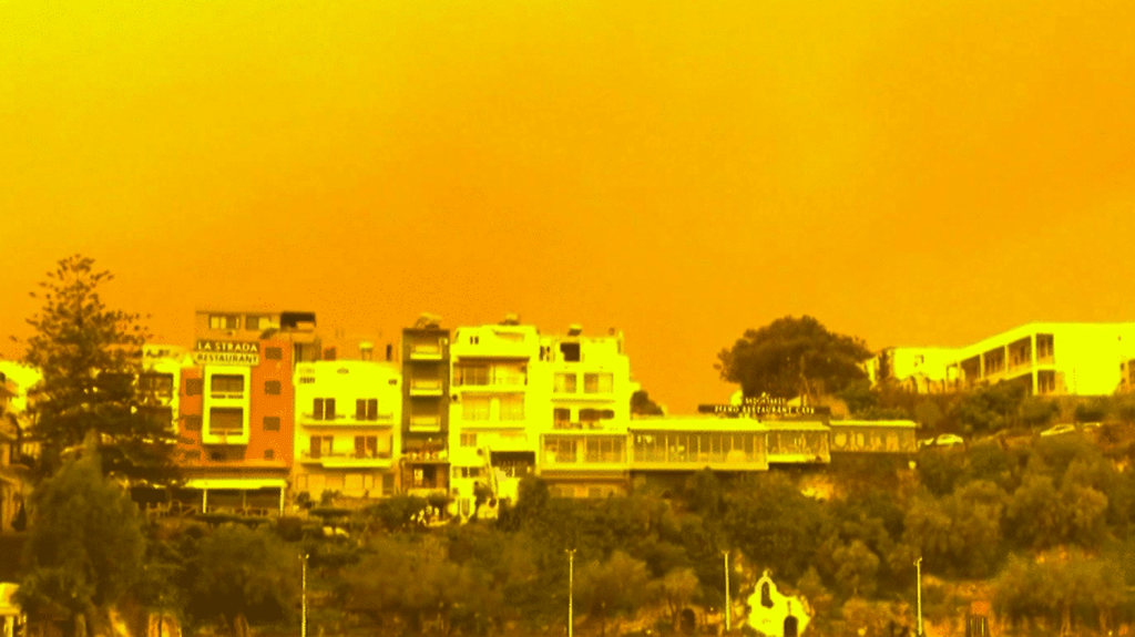 Quand le Sahara s'invite en Europe : les dirigeants RN face à un nuage de sable absurde et inquiétant !