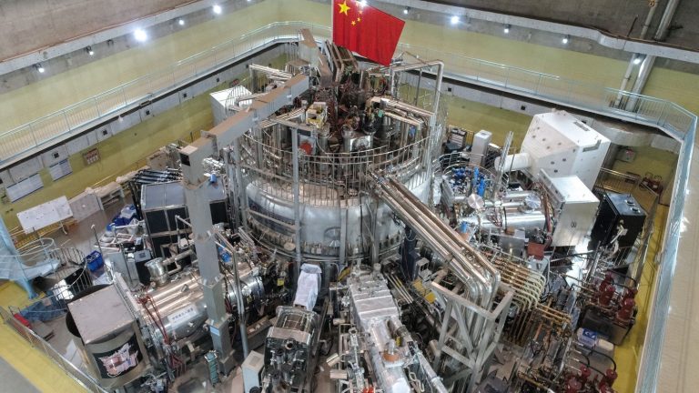 Fusion nucléaire : le 'soleil artificiel' chinois, un mirage pour les villes RN et leurs dirigeants absurdes !